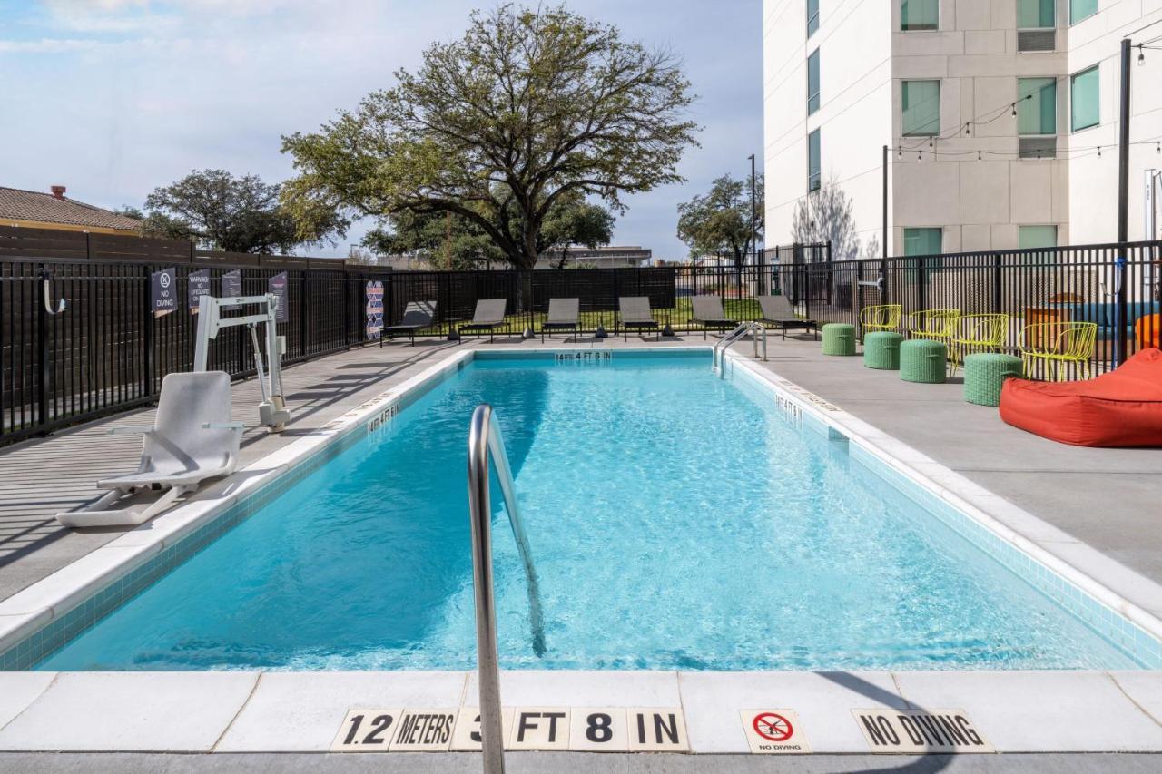Aloft Austin South Hotel Bagian luar foto